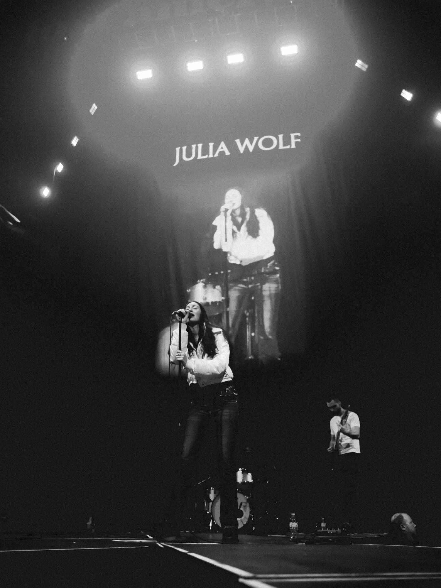 Julia Wolf